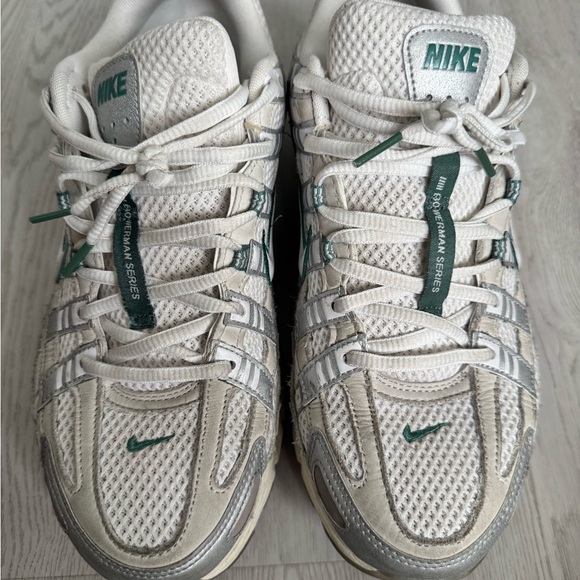 Nike P-6000 White and Dark Green Running Shoes - Picture 5 of 7